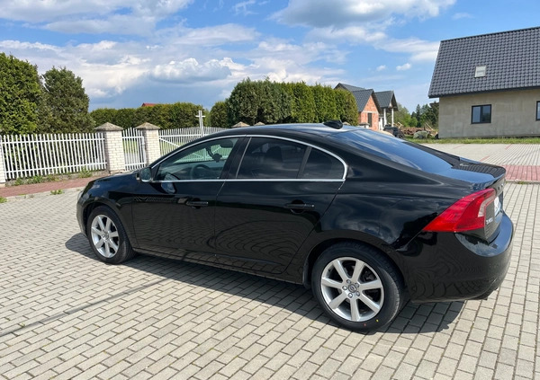 Volvo S60 cena 64900 przebieg: 175000, rok produkcji 2017 z Kraków małe 191